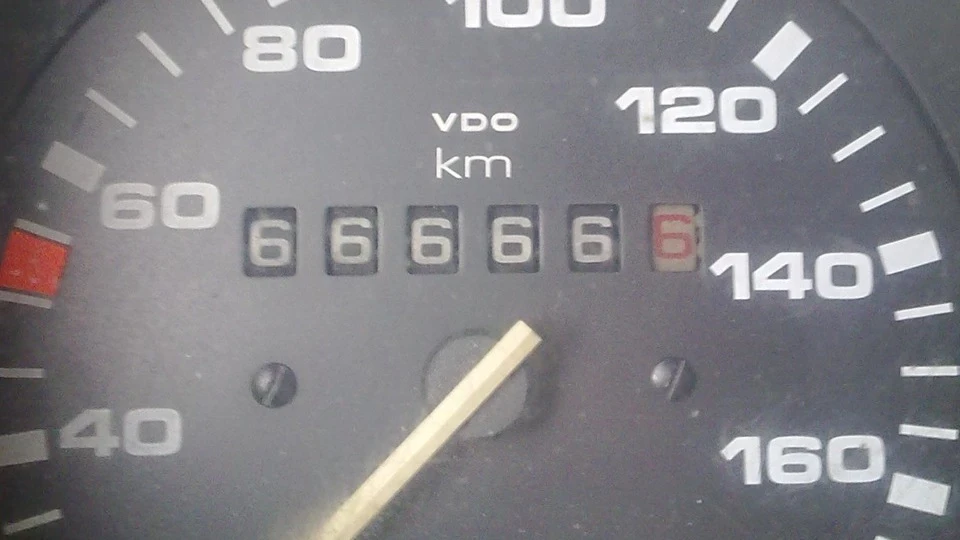 Volkswagen Transporter Фіолетовий металік 1,6d 2