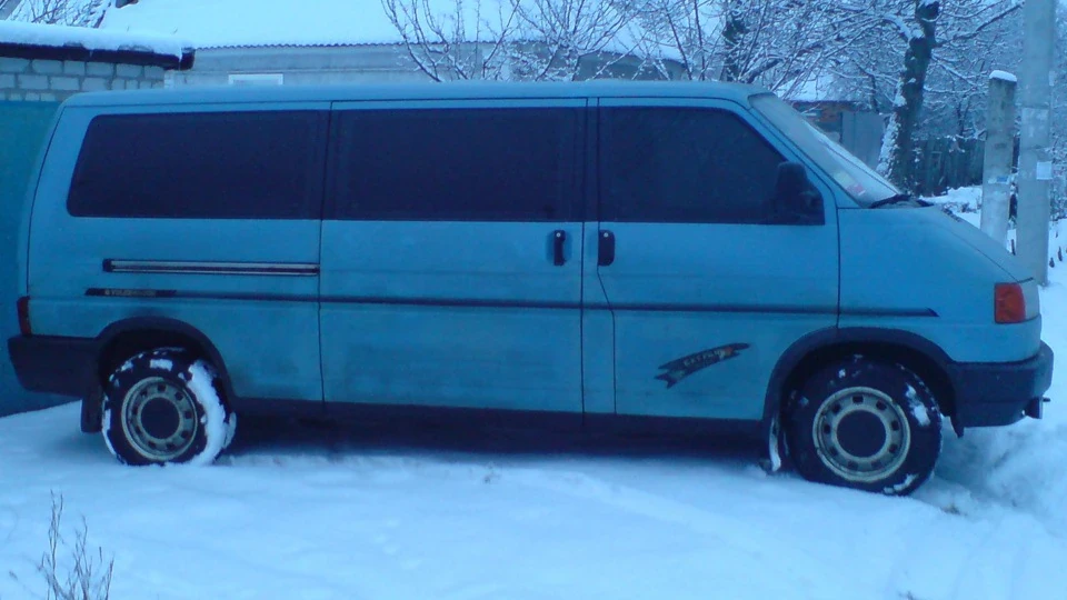 Volkswagen Transporter блакитний вагон) long 4