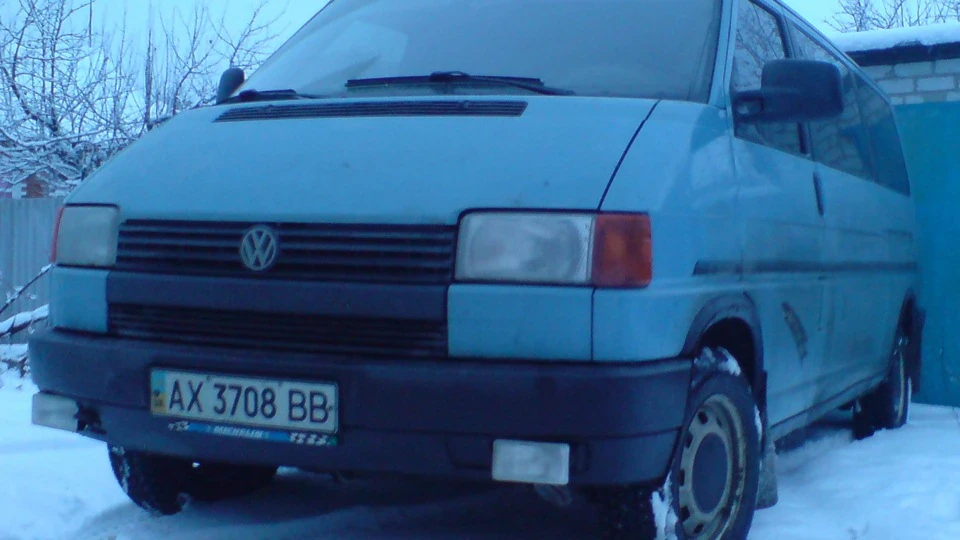 Volkswagen Transporter блакитний вагон) long 5