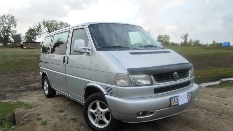 Volkswagen Transporter Косорилий