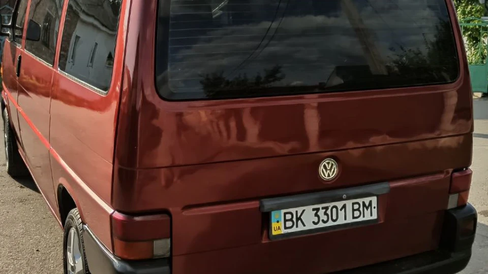 Volkswagen Transporter Червоний металік 4