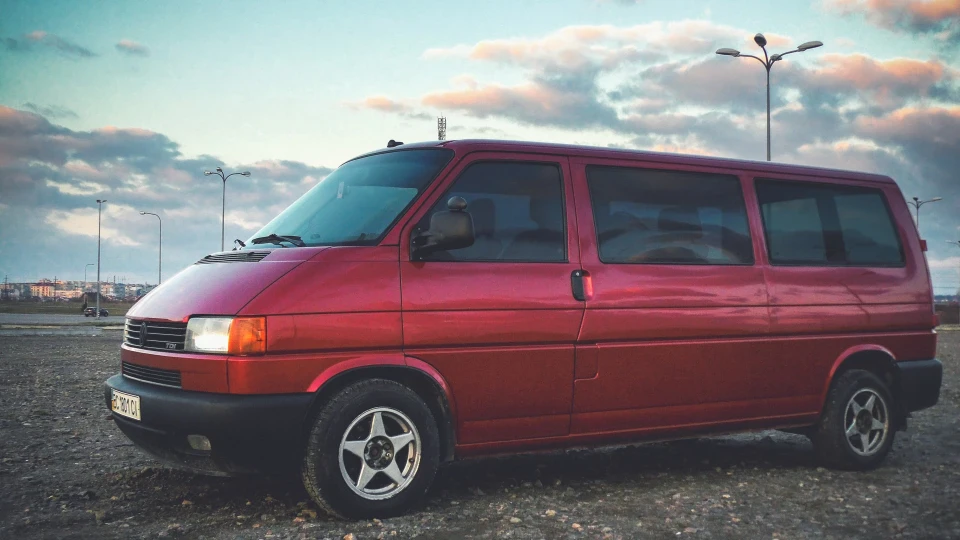 Volkswagen Transporter Червоний TURBO Рак ✠ 4