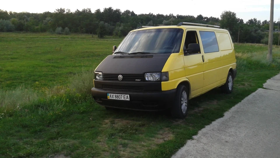 Volkswagen Transporter LONG TDI 2.5 75kw 4