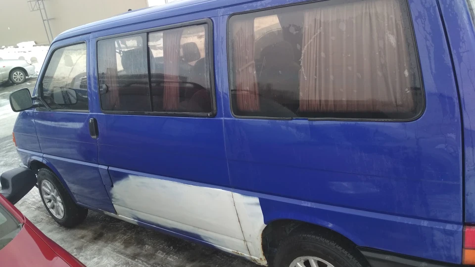 Volkswagen Transporter PitBull bus 2