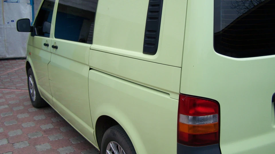 Volkswagen Transporter салатовий нью бітлз 4