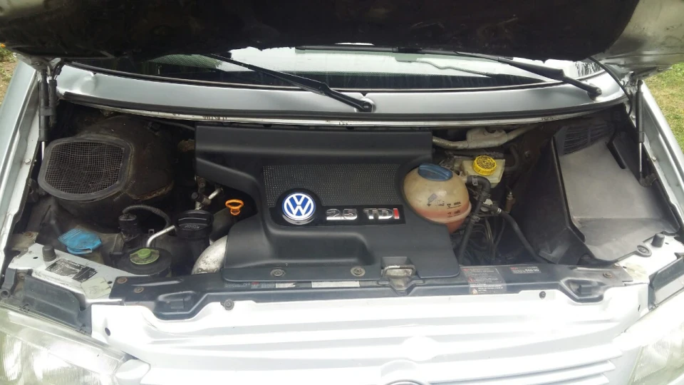 Volkswagen Transporter Сірий металік