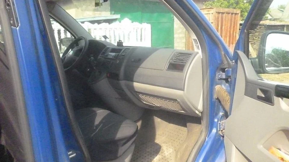 Volkswagen Transporter Синій металік 2,5 3