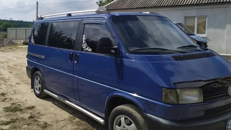 Volkswagen Transporter Синій Звір 2.5 TDI 2