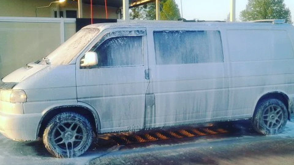 Volkswagen Transporter Сірий металік 2.5TDI 3