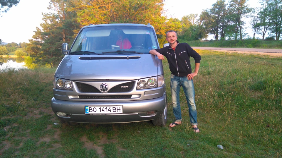 Volkswagen Transporter Сірий металік ACV 2