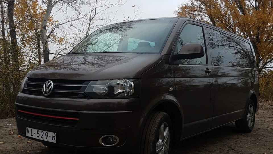 Volkswagen Transporter space bus