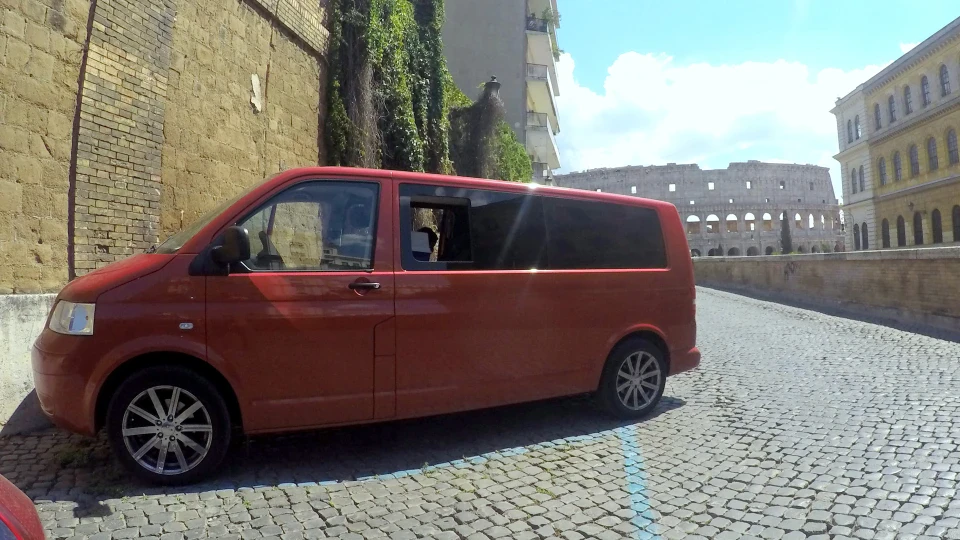 Volkswagen Transporter Stealth Camper 3