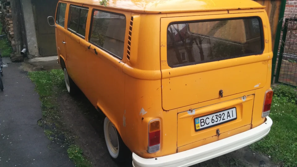 Volkswagen Transporter T2b Тед 4