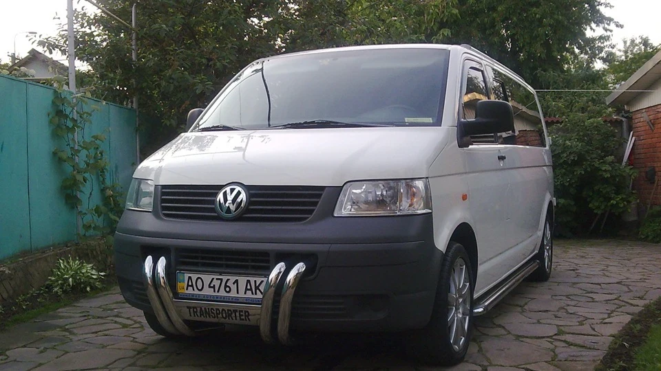 Volkswagen Transporter T5 1.9 TDI Long 3