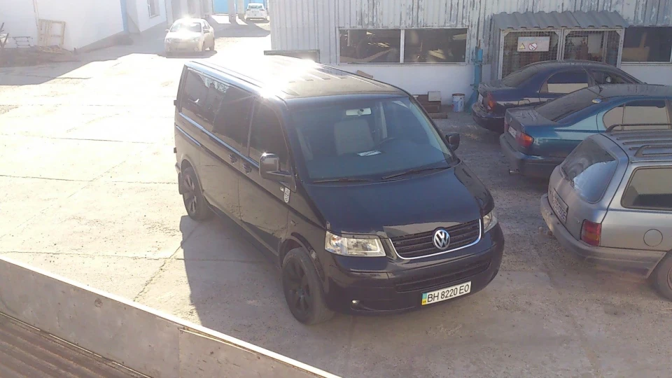 Volkswagen Transporter T5 AXE 2