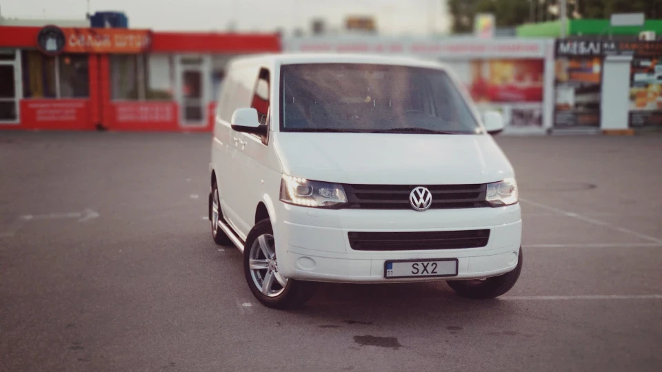 Volkswagen Transporter T5 GP 2.0 BiTDI 3