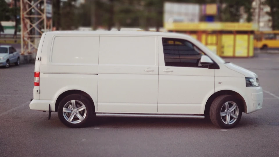 Volkswagen Transporter T5 GP 2.0 BiTDI 5
