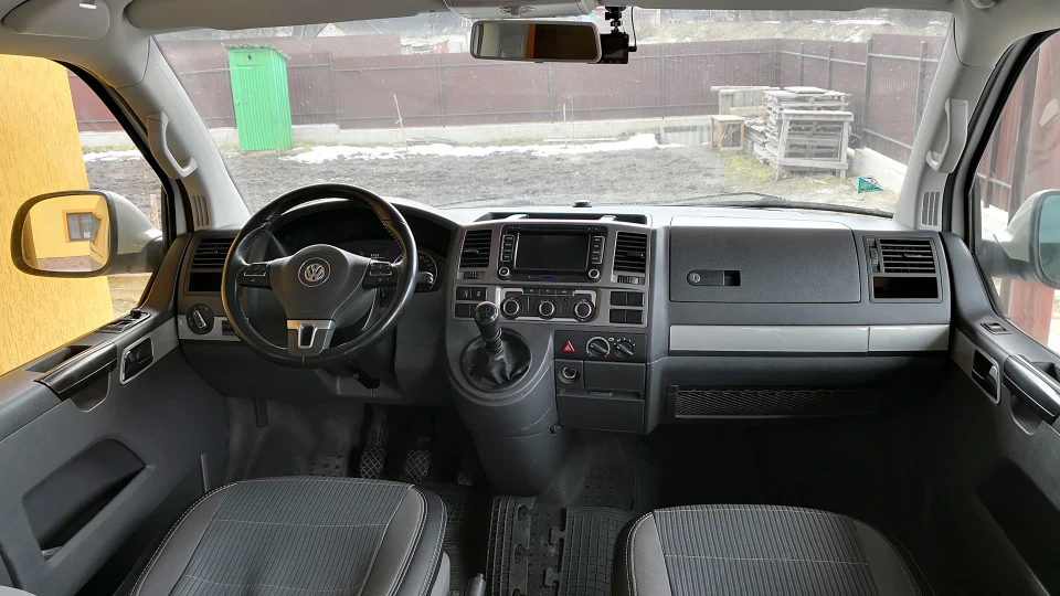Volkswagen Transporter T5GP Combi 2