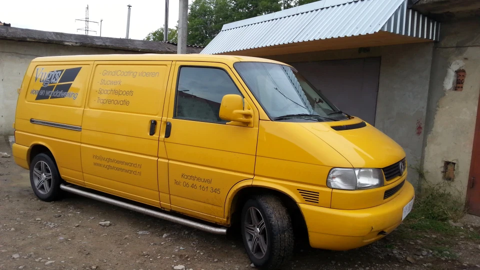 Volkswagen Transporter Yellow Submarine 2