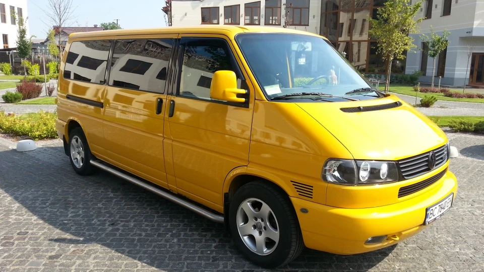 Volkswagen Transporter Yellow Submarine 5
