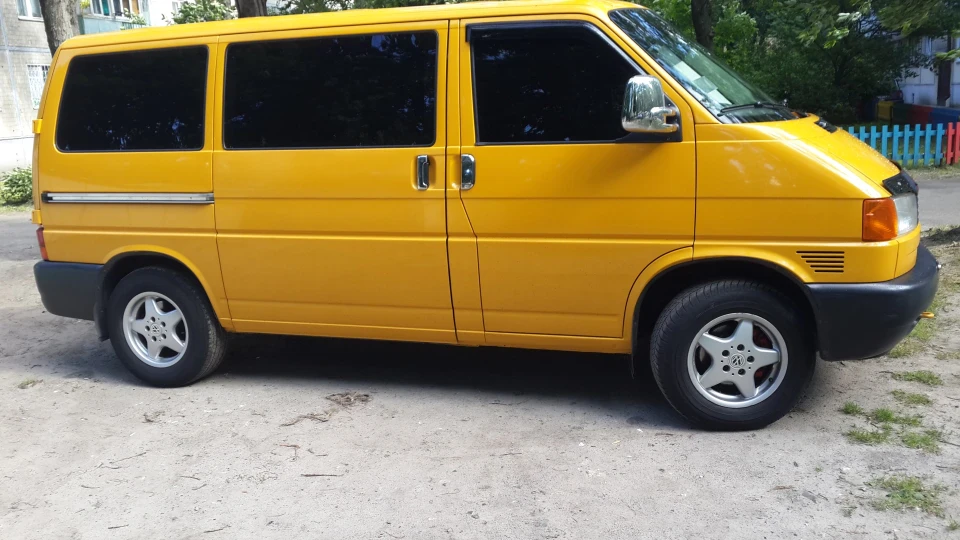 Volkswagen Transporter Yellow Sun 5