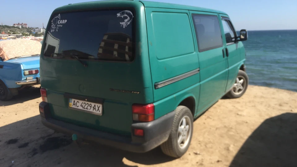 Volkswagen Transporter Зелений майже мультиван 4