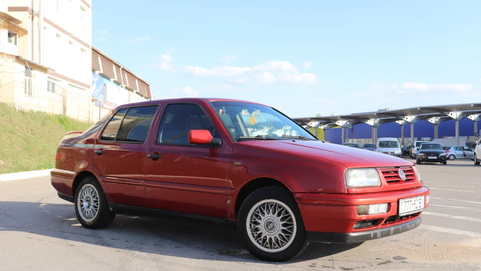 Volkswagen Vento 4