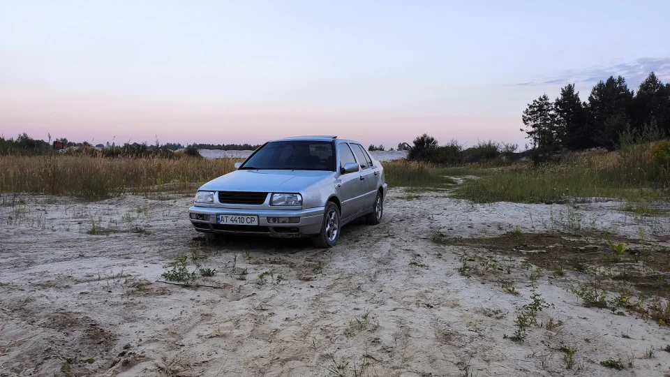 Volkswagen Vento 2