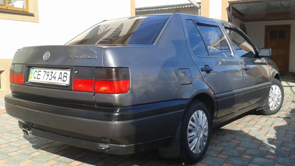 Volkswagen Vento 2