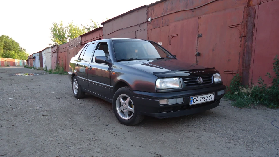 Volkswagen Vento 1.8 ABS