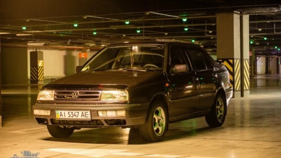 Volkswagen Vento 1.8 ABS 4