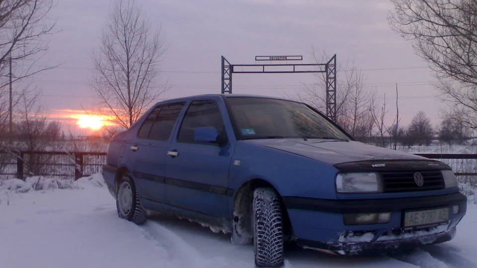 Volkswagen Vento 1.8 Моно впорскування.