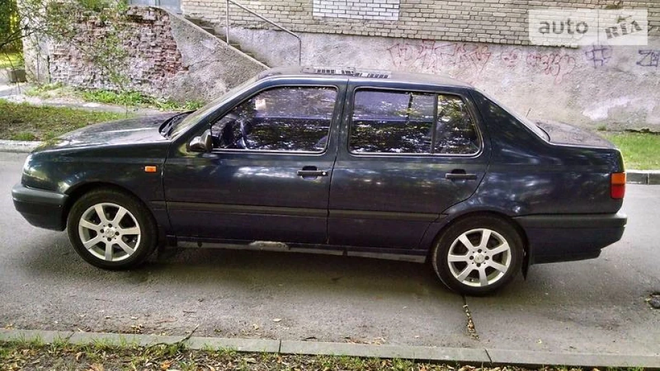 Volkswagen Vento 1.8