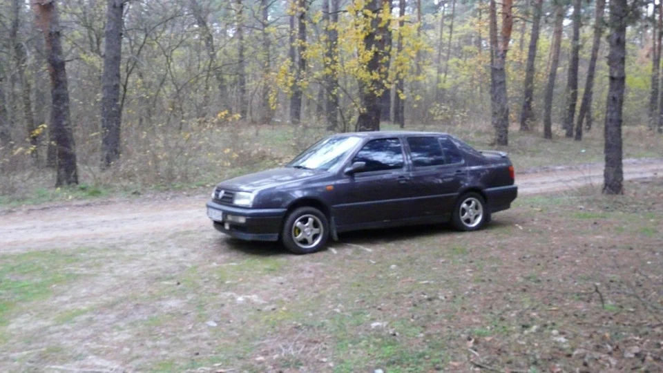 Volkswagen Vento 1.8 2