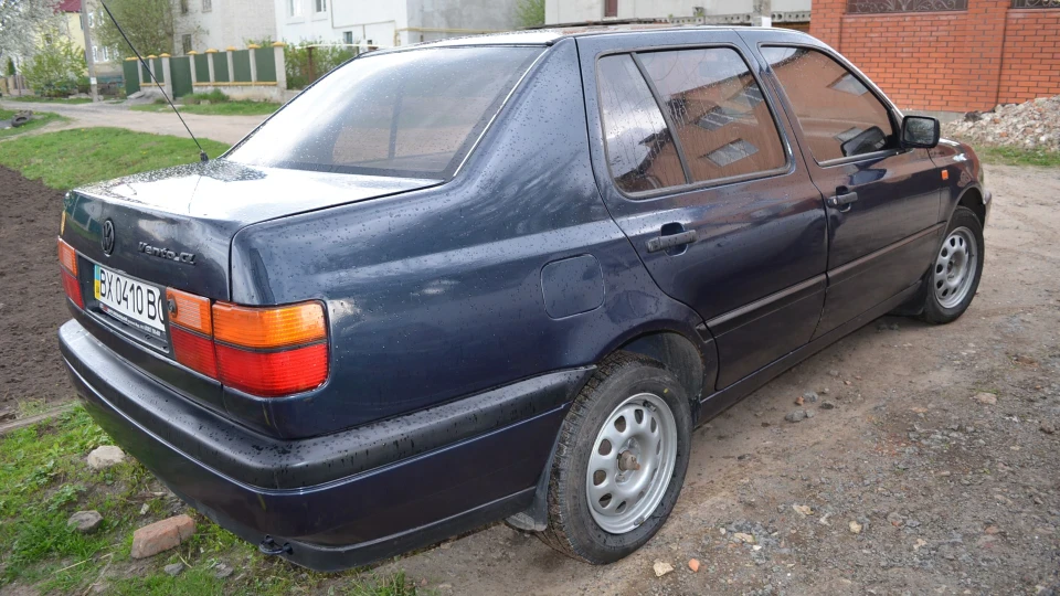 Volkswagen Vento 1.8 2