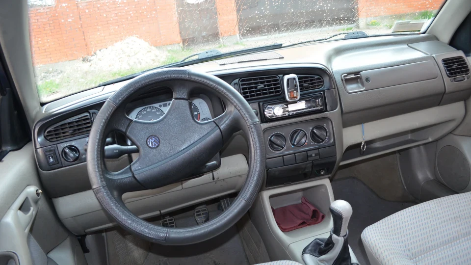 Volkswagen Vento 1.8 4