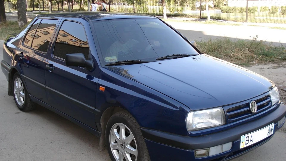 Volkswagen Vento 1.9 D 2