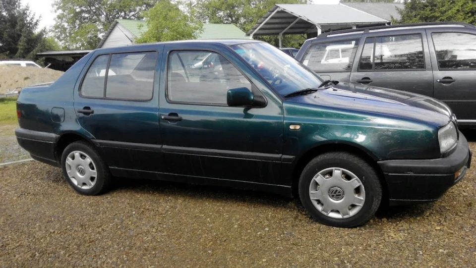 Volkswagen Vento 1.9 TD AAZ 3