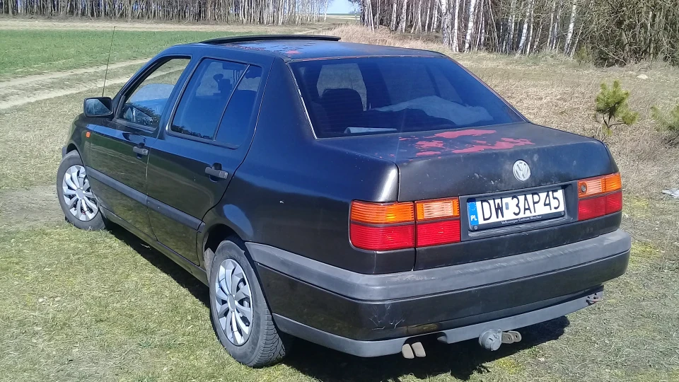 Volkswagen Vento 1.9 TDI 2