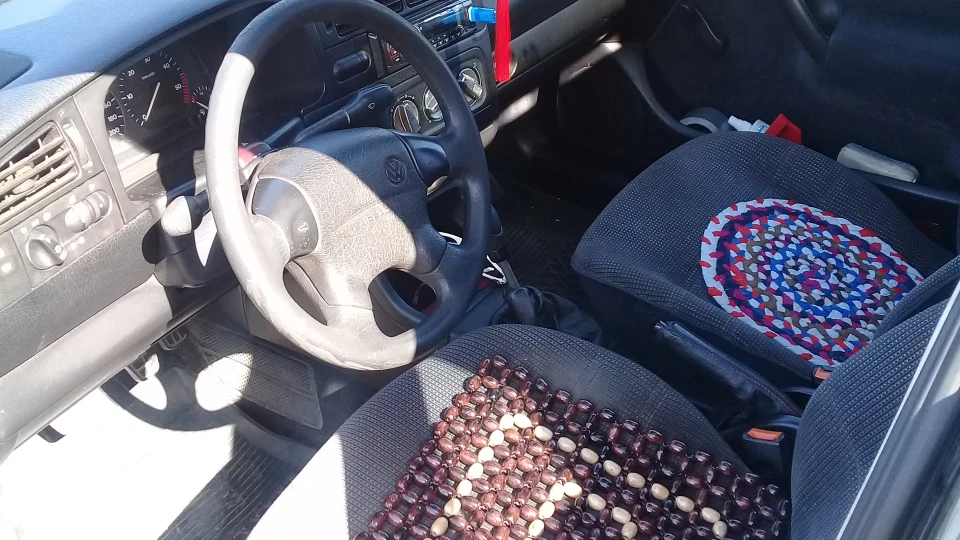 Volkswagen Vento 1.9 TDI 3