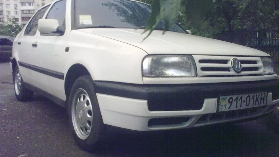 Volkswagen Vento 2.0 turbo (автомат) 2