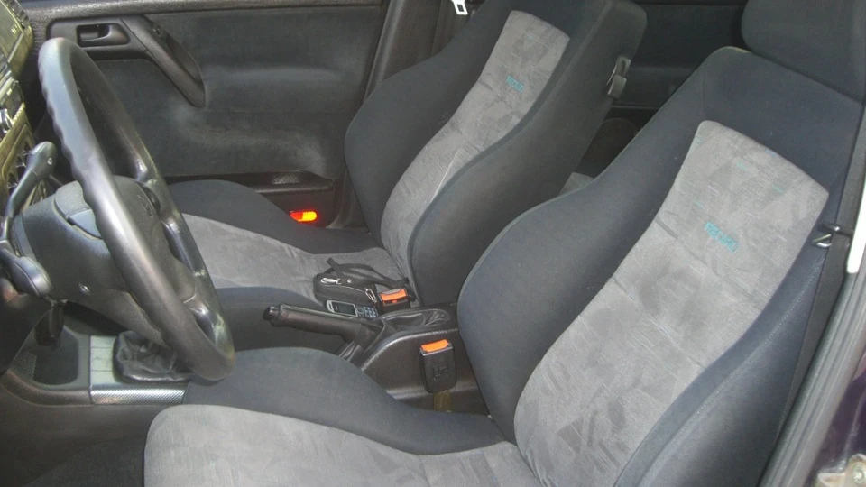 Volkswagen Vento 2.0 3