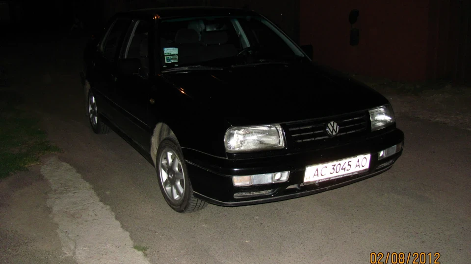 Volkswagen Vento Frankfurts Rose 5