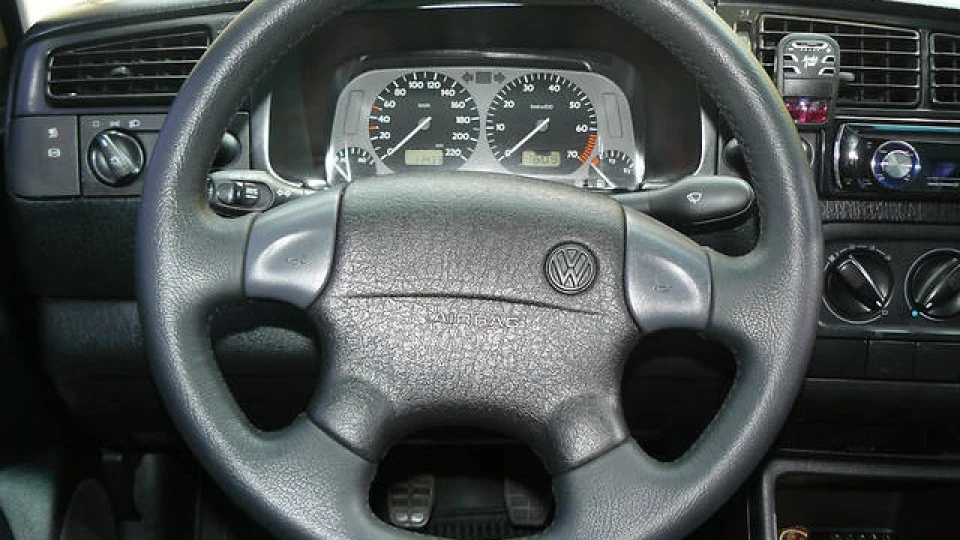 Volkswagen Vento GLX 5