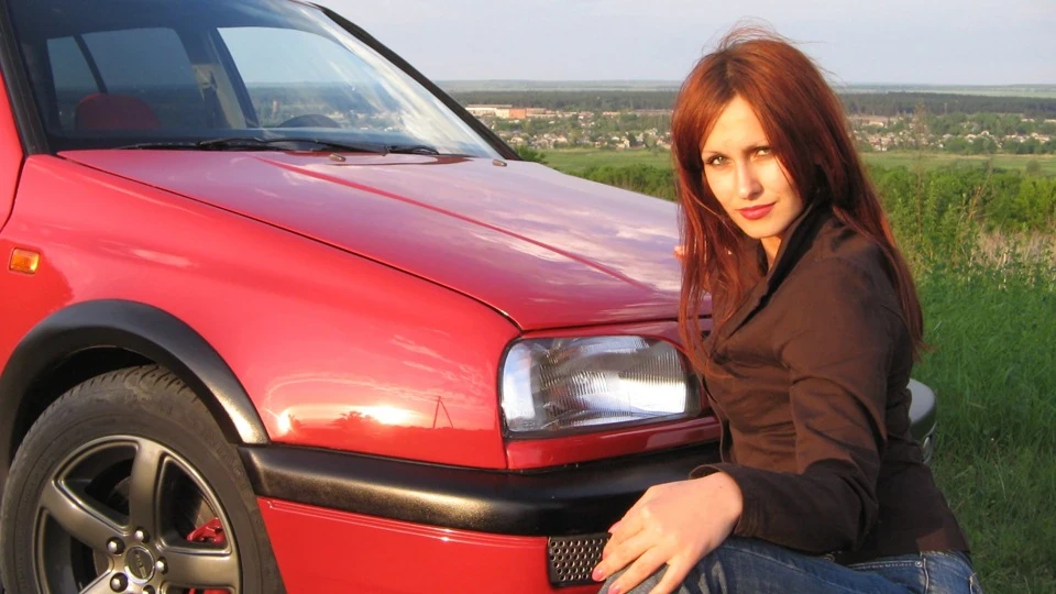 Volkswagen Vento Червоний 2,0I GTi 5