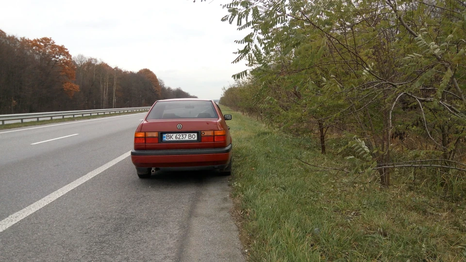 Volkswagen Vento Na LабутенаХ 2