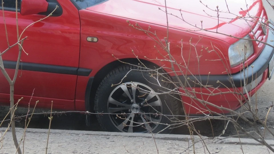 Volkswagen Vento Red rabbit :) 3