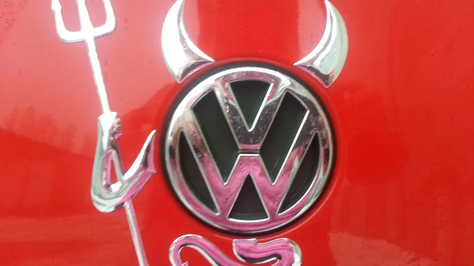 Volkswagen Vento Red rabbit :) 4
