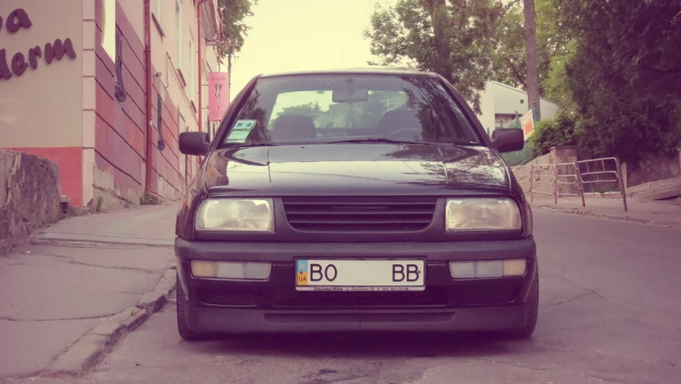 Volkswagen Vento Venera 5