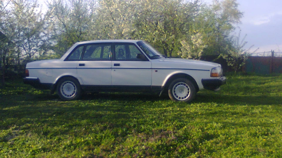 Volvo 240 5